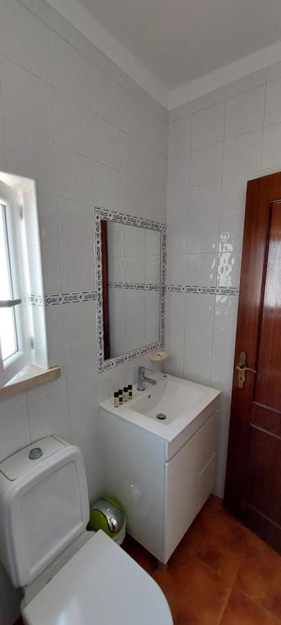 Bed and Breakfast Pequena Baleia Ferrel  Esterno foto