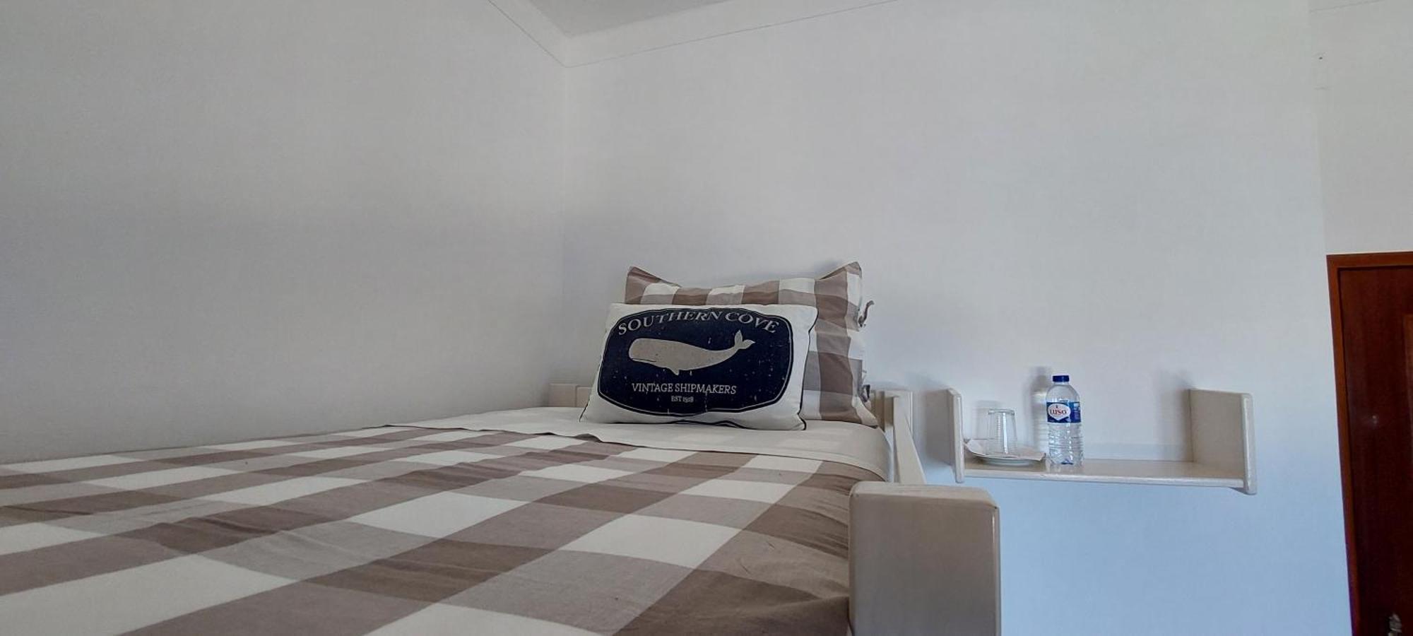 Bed and Breakfast Pequena Baleia Ferrel  Esterno foto